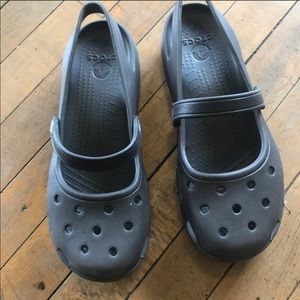 CROCS